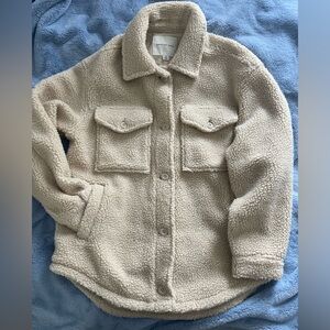 American Eagle Fuzzy Oversized Shacket, Size Medium in Ivory